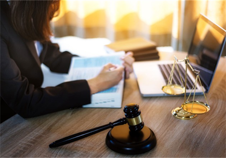 BẠN CẦN GÌ TỪ MỘT DỊCH VỤ PHÁP LÝ DOANH NGHIỆP TRỌN GÓI?