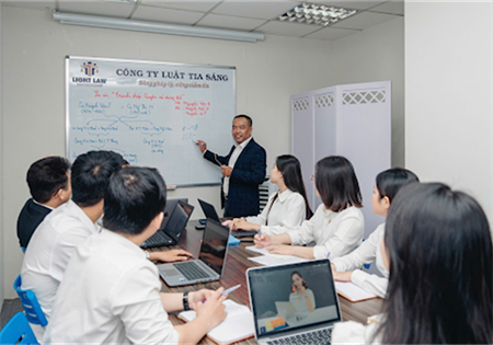THỦ TỤC ĐĂNG KÝ DOANH NGHIỆP: GIẢI QUYẾT CÁC VƯỚNG MẮC PHÁP LÝ KHI THÀNH LẬP CÔNG TY